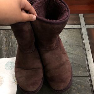 Purple UGG short boots women’s size 10